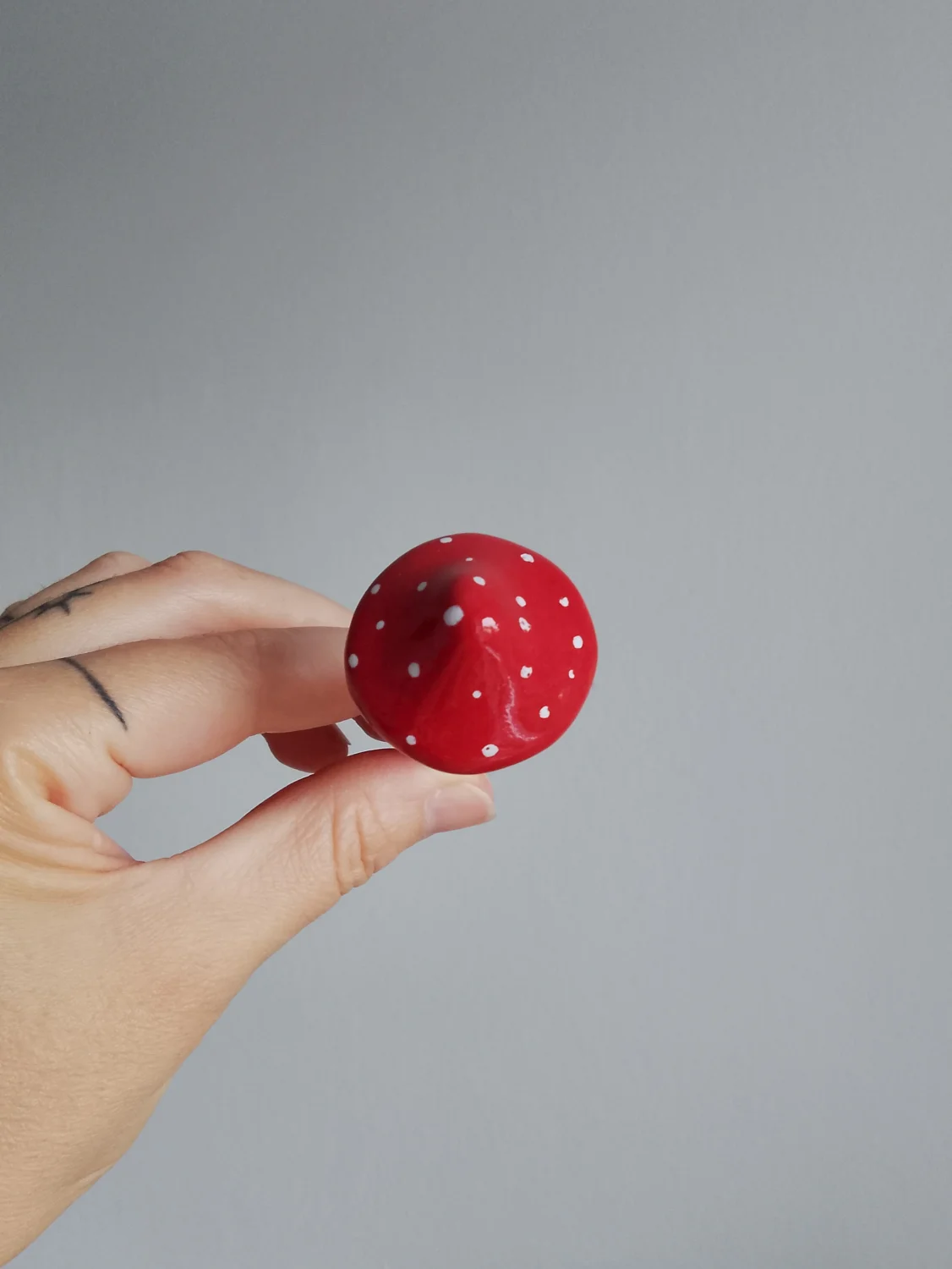 Łyżeczka ceramiczna z muchomorem Biała