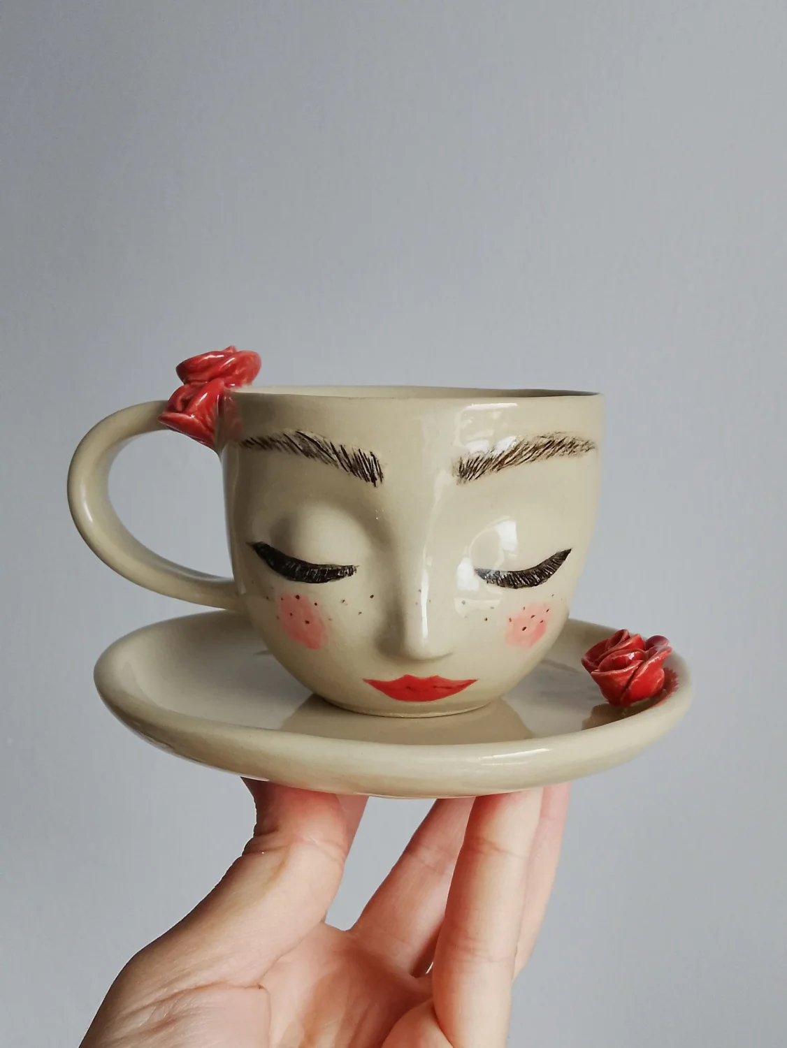 Filiżanka, kubek z twarzą 200ml  